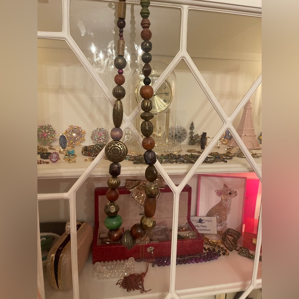 Pretty long length necklace